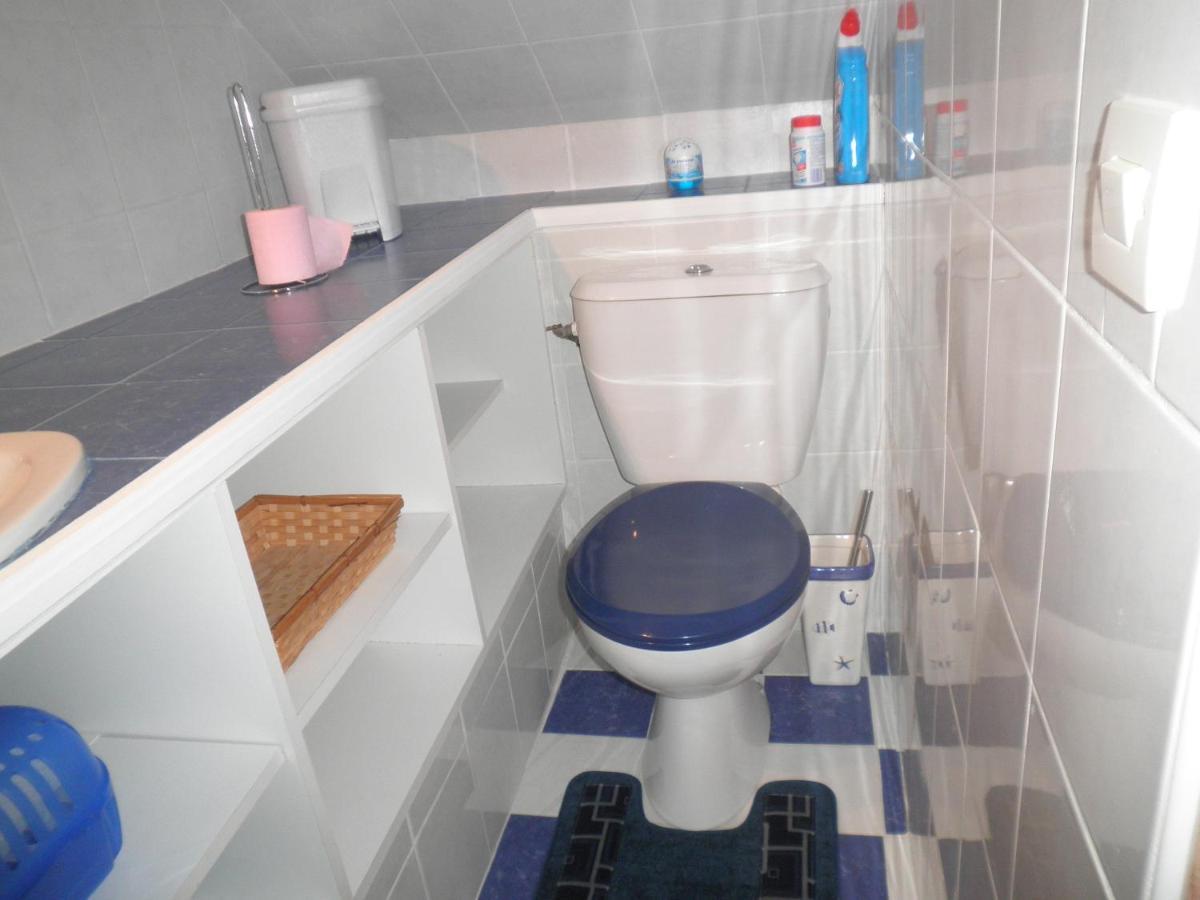 Appartement F1 Mansarde A 100M De La Plage, Proche De Arromanches Et Des Plages Du Debarquement Saint-Côme-de-Fresné Екстериор снимка